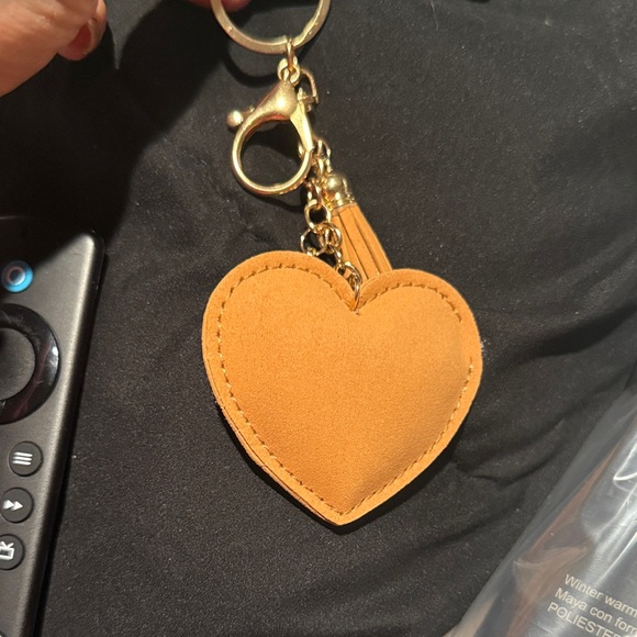 Leopard Print Heart Keychain with Gold Accents clip on - Picture 2 of 4